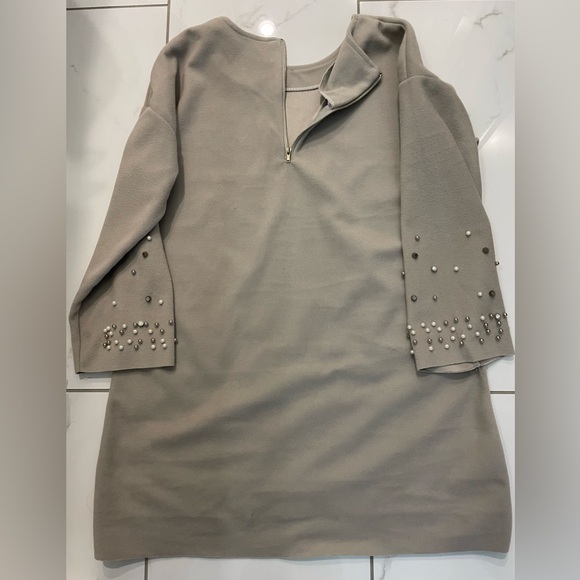 STUD- PEARLS DETAIL DRESS 🤎 - Picture 2 of 5